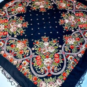 Floral Patterned Large Scarf Shawl Wool Russian Folk Style Floral Pavlovo Posad